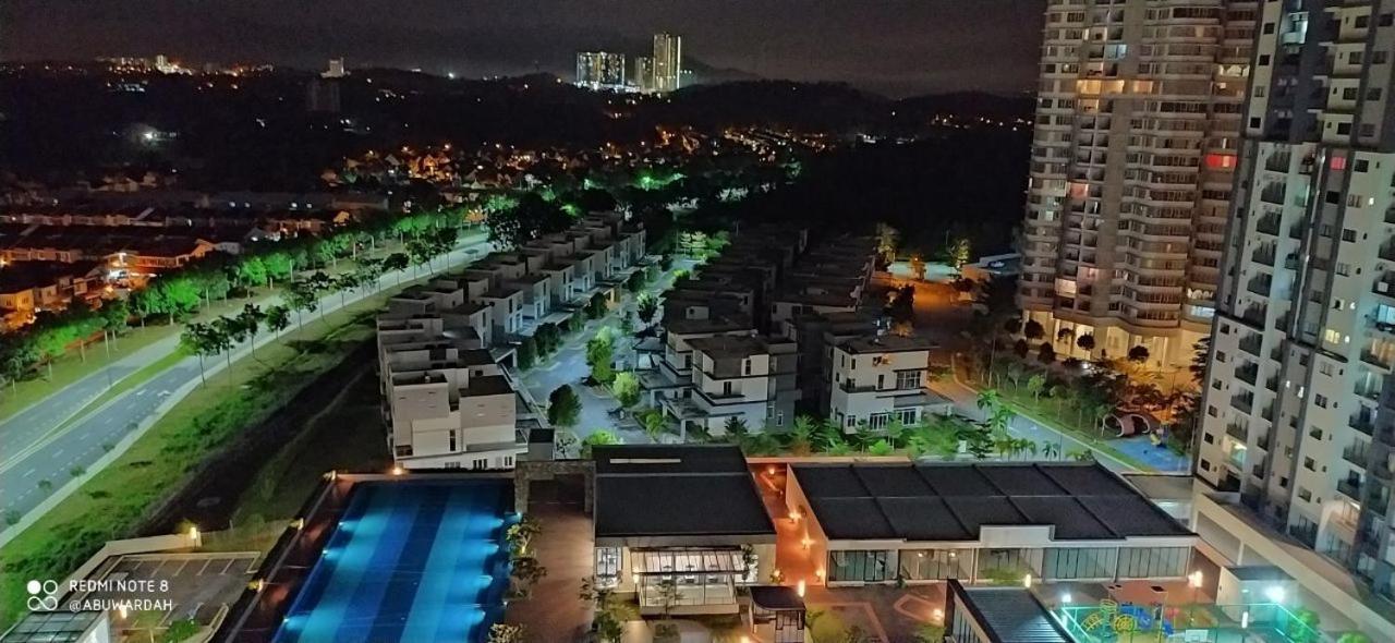 Rf Homestay Nilai Exteriör bild